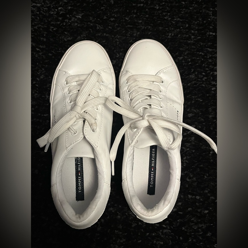 Tommy Hilfiger White Minimalist Sneakers